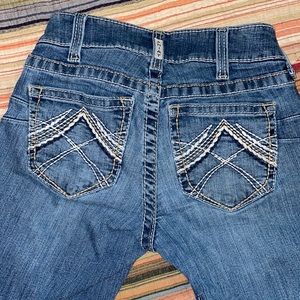 Ariat blue jeans size 26s (short)